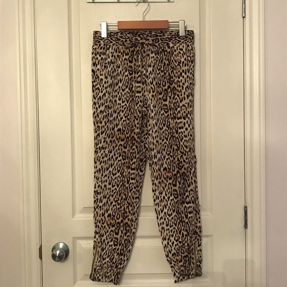 Brand new Guess leopard print joggers - Picture 3 of 7